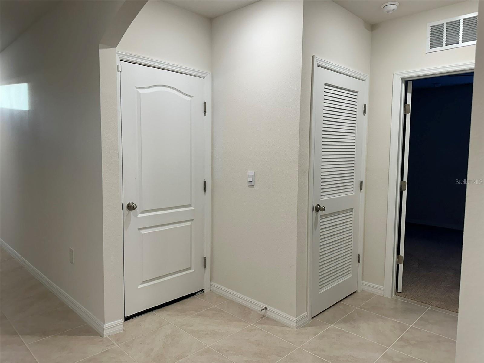 Image 9 of 23 For 5692 Siltstone Street