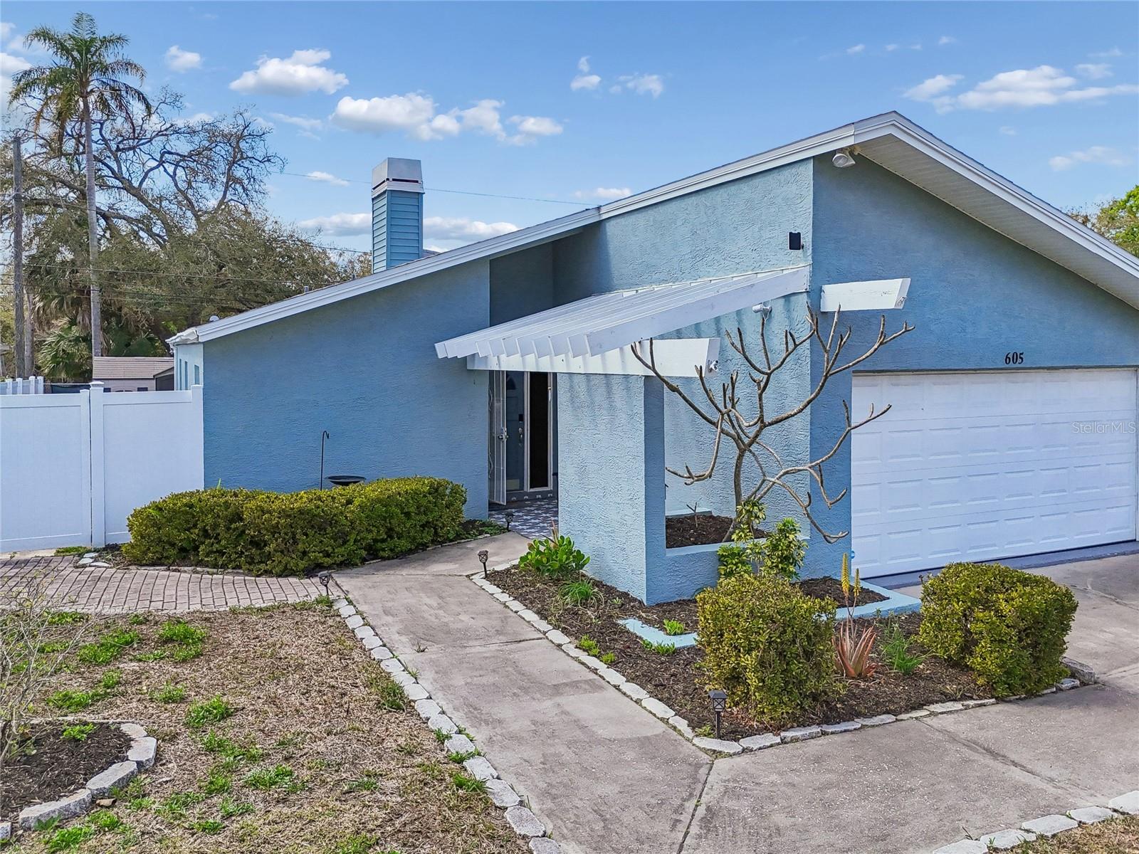 Image 5 of 50 For 605 25th Street Sw