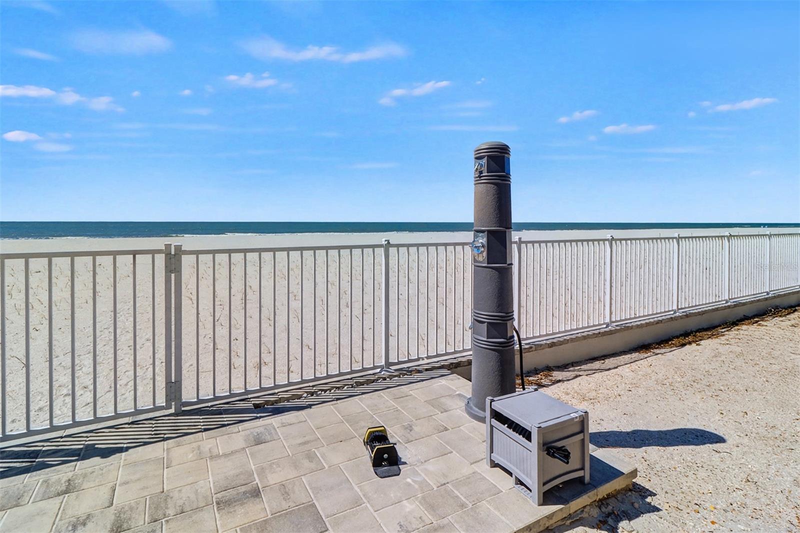 Image 30 of 36 For 17400 Gulf Boulevard H-2