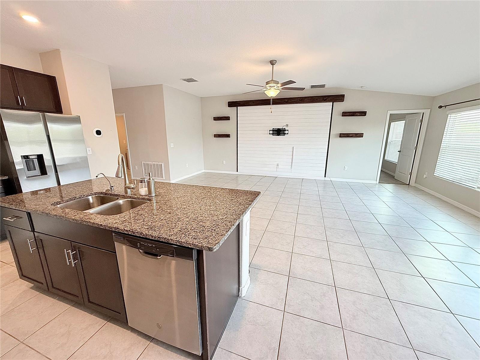 Image 6 of 19 For 15610 Charr Island Street