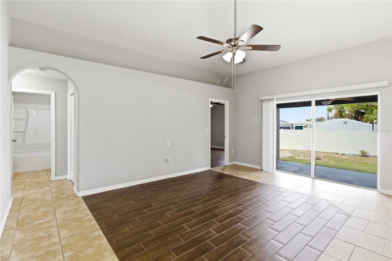 Image 4 of 23 For 6336 Florida Circle W