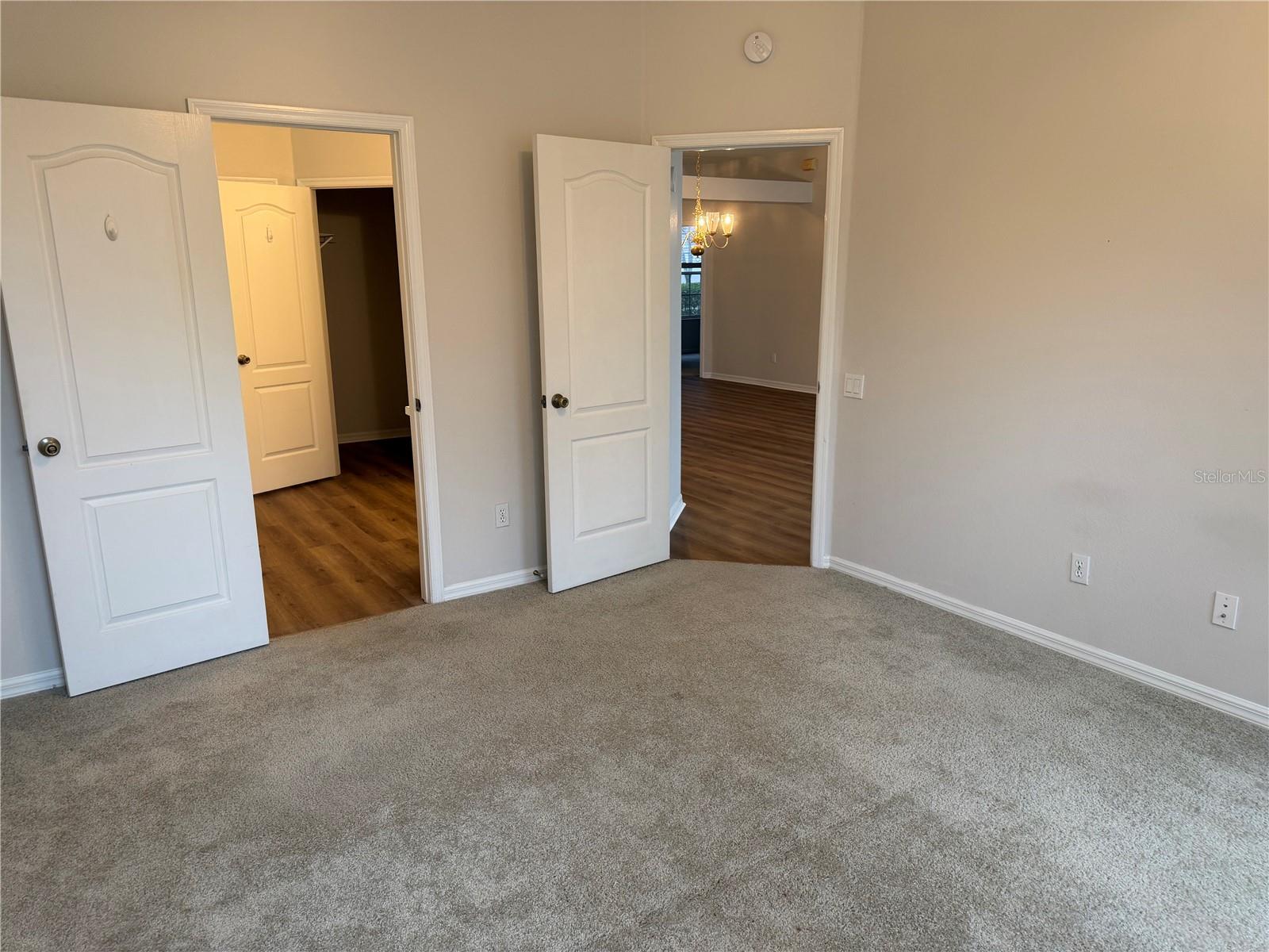 Image 11 of 18 For 9307 Huntington Park Way