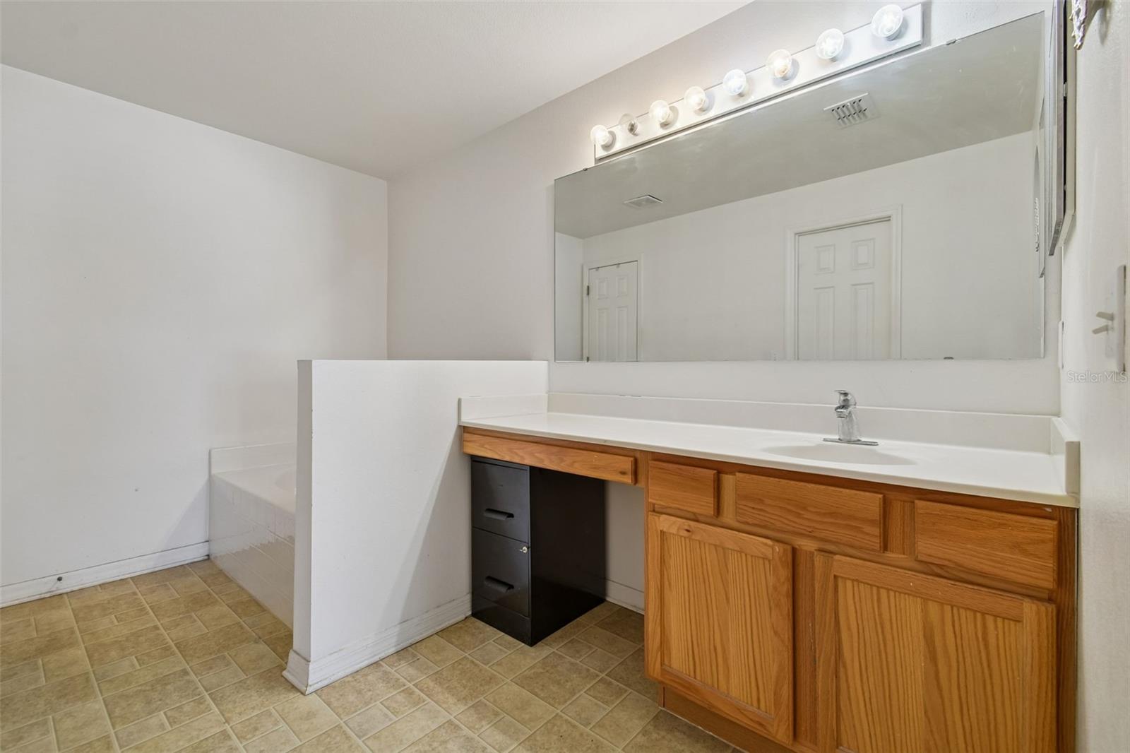 Image 17 of 25 For 12931 Tribute Drive