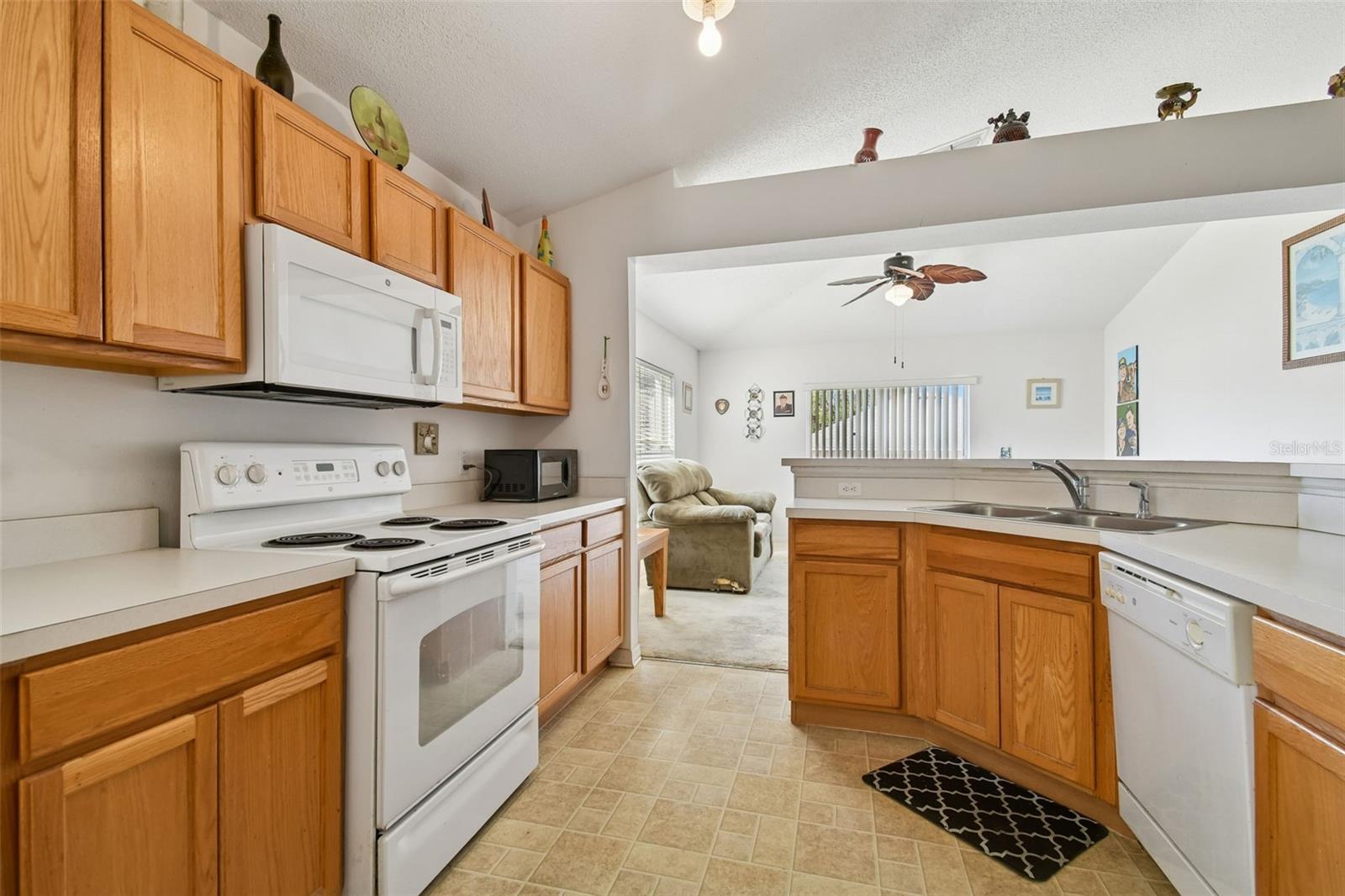 Image 7 of 25 For 12931 Tribute Drive