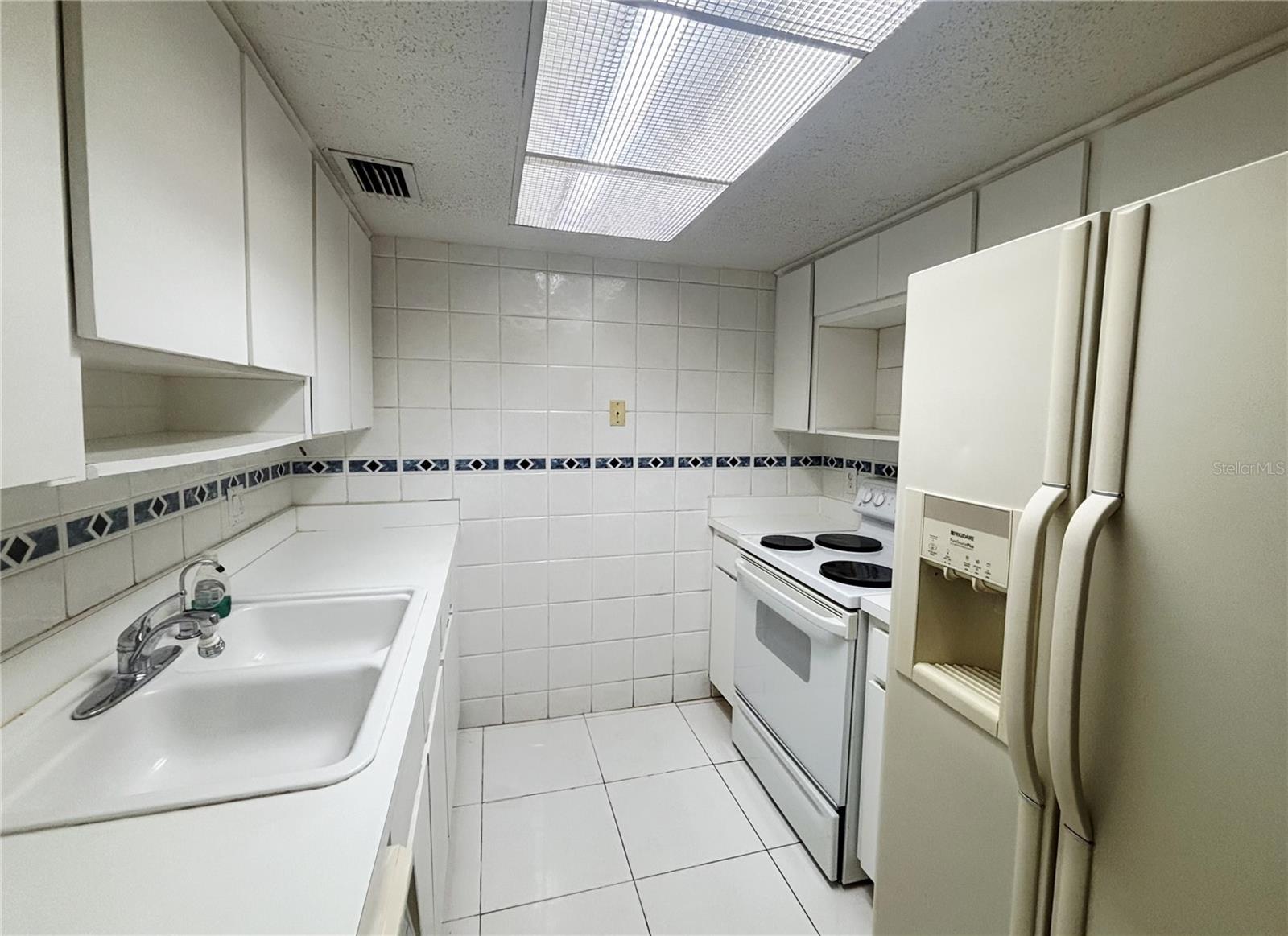 Image 10 of 19 For 4718 Christa Court 317