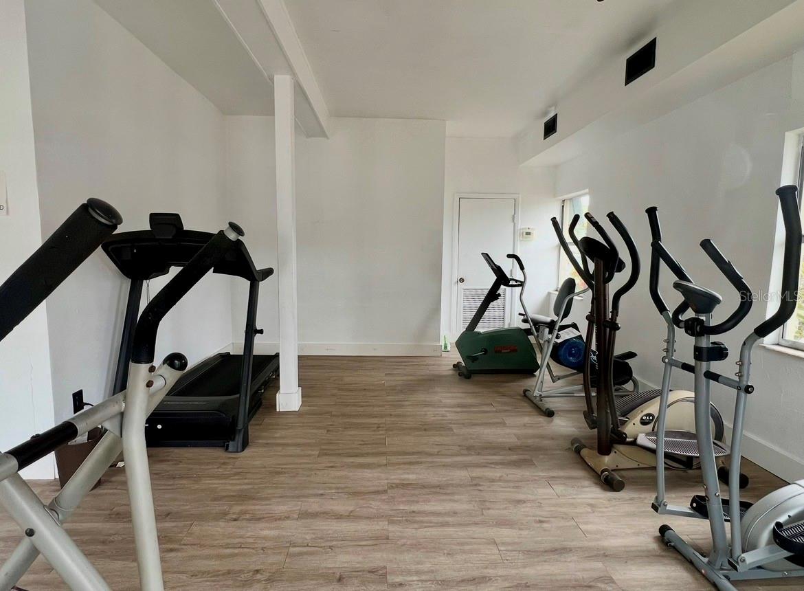 Image 19 of 20 For 1799 Highland Avenue 133