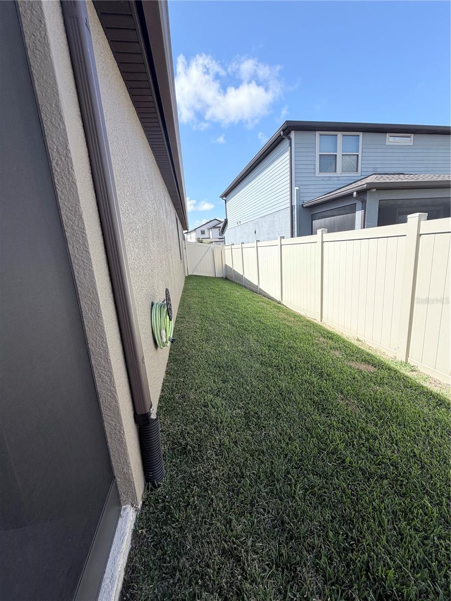 Image 17 of 18 For 7616 Yale Harbor Drive