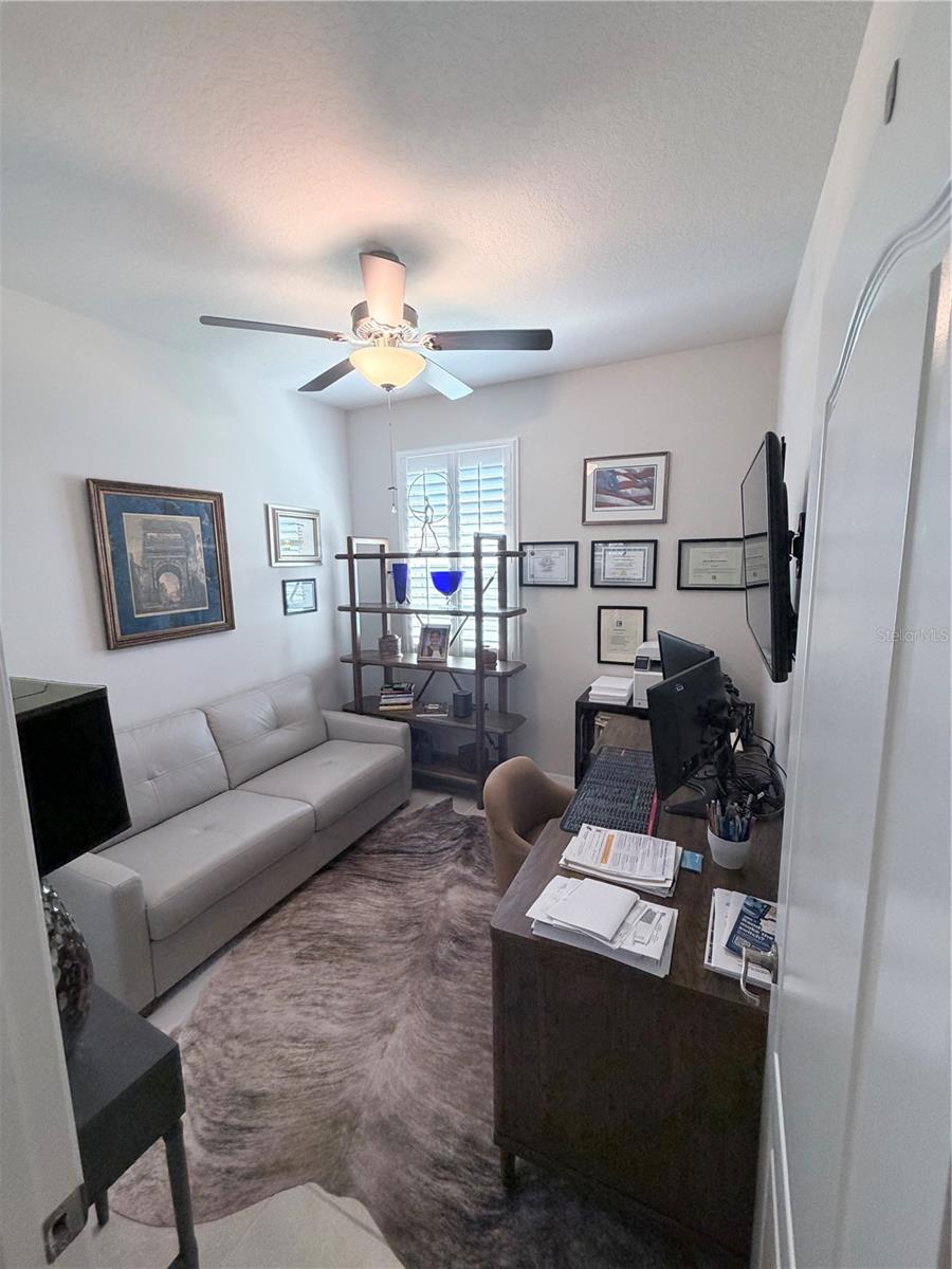 Image 9 of 18 For 7616 Yale Harbor Drive