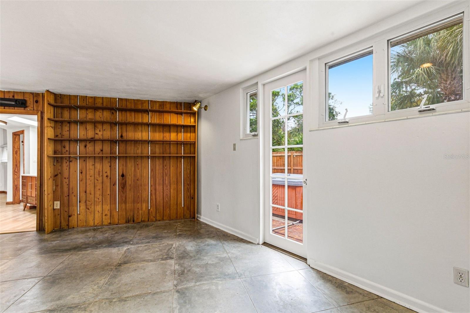 Image 20 of 64 For 1239 Alcazar Way S