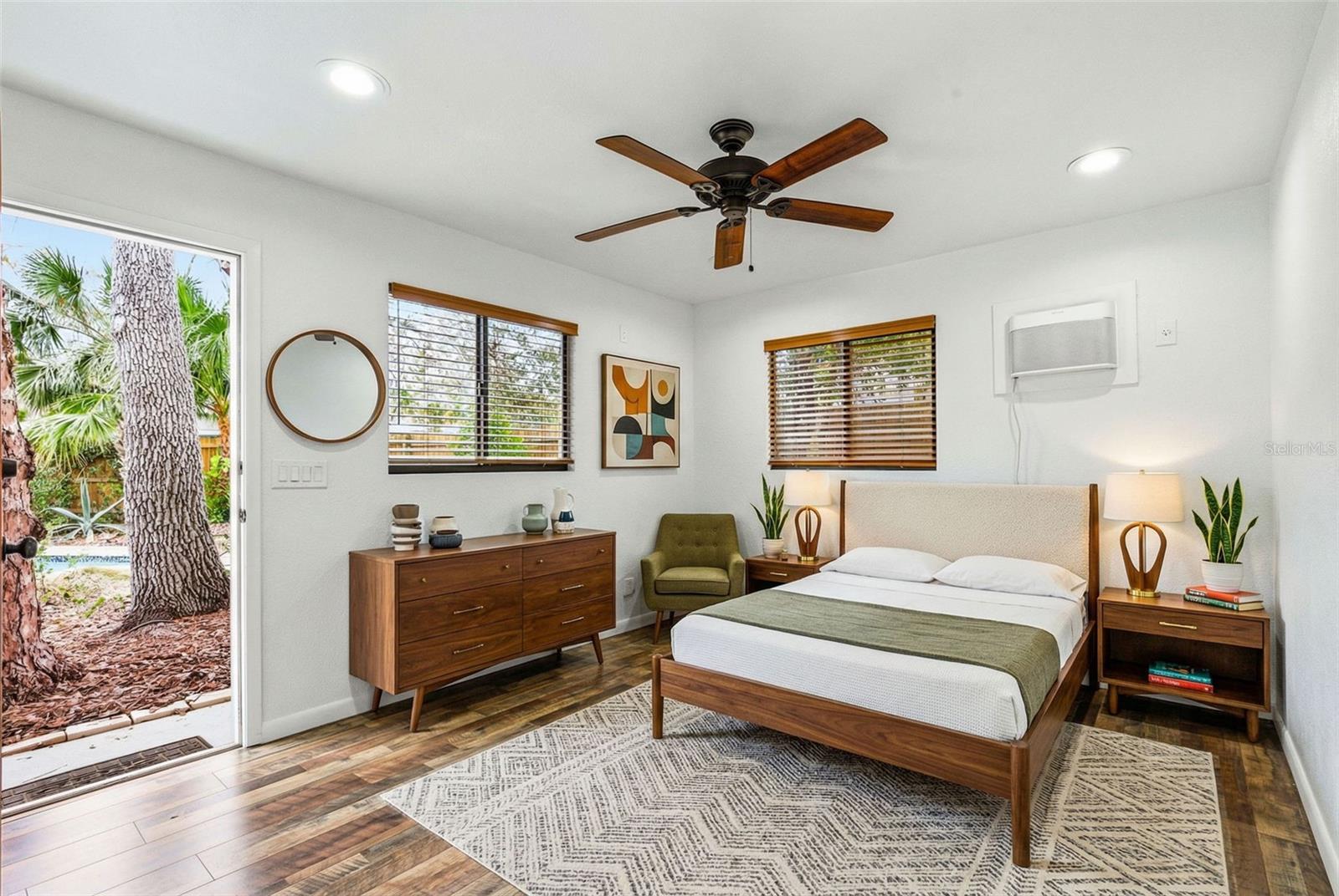 Image 34 of 64 For 1239 Alcazar Way S