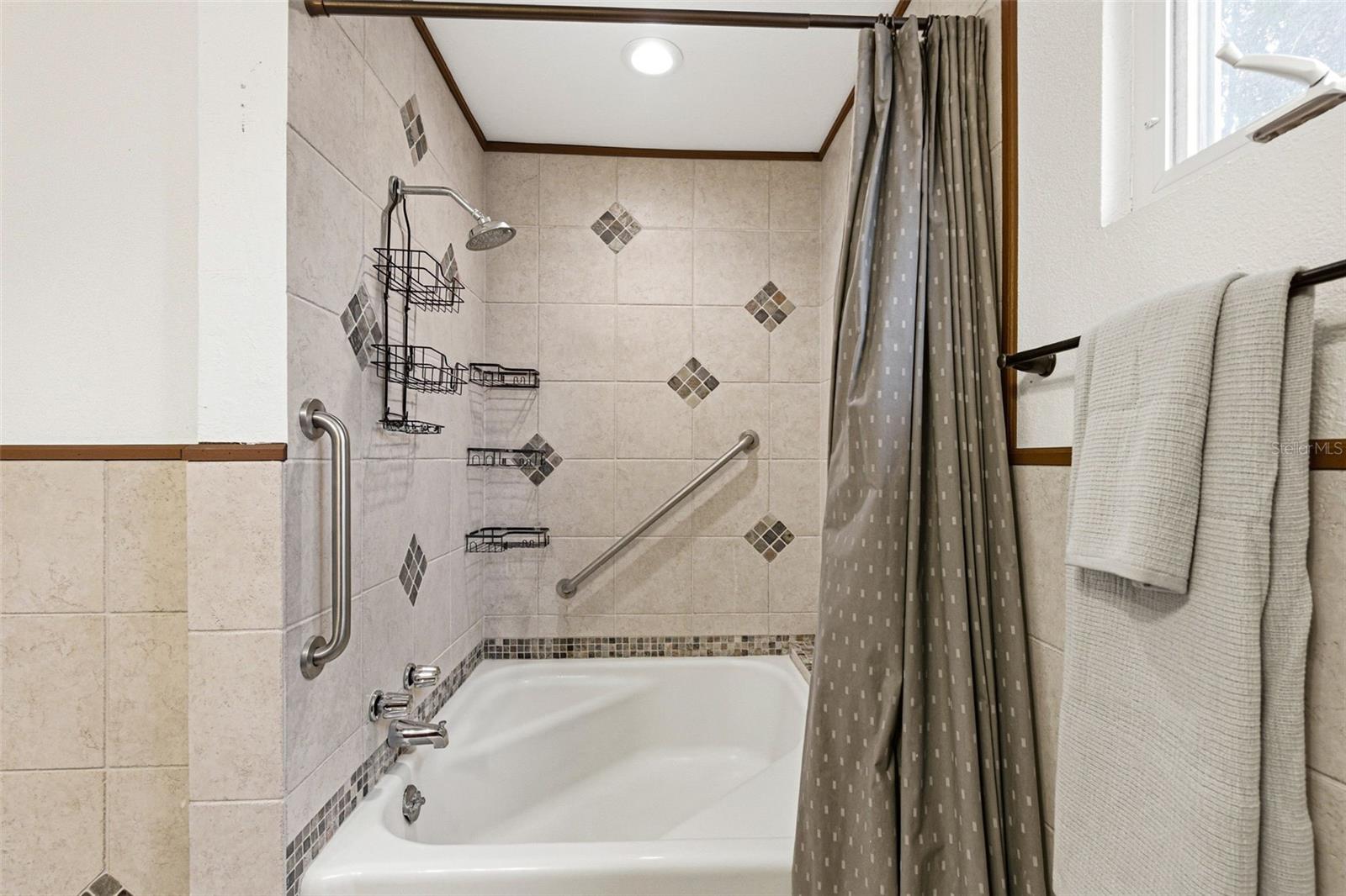 Image 44 of 64 For 1239 Alcazar Way S