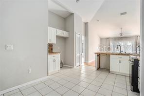 Image 4 of 21 For 10039 Creek Bluff Drive