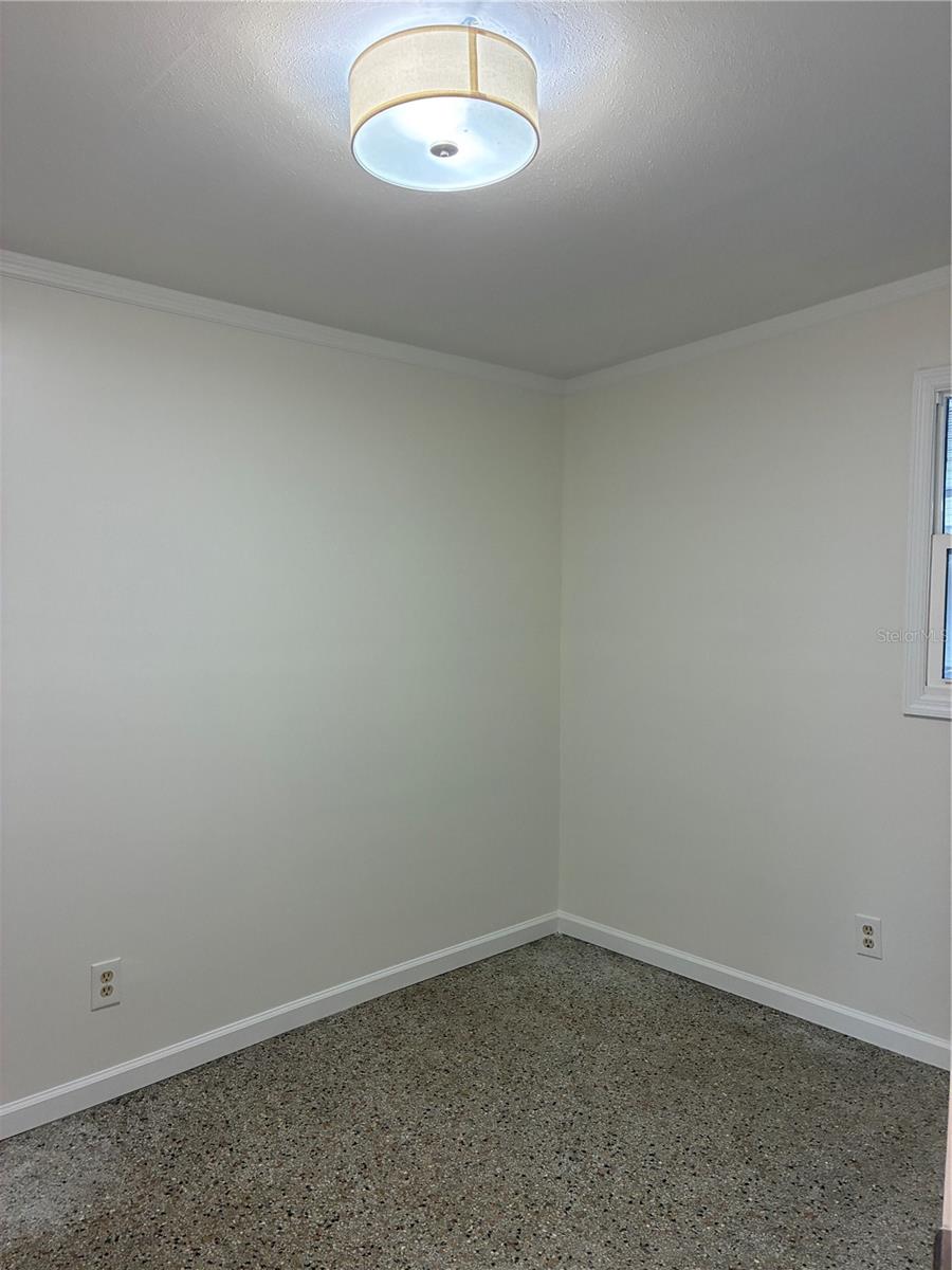 Image 20 of 32 For 6905 S Trask St