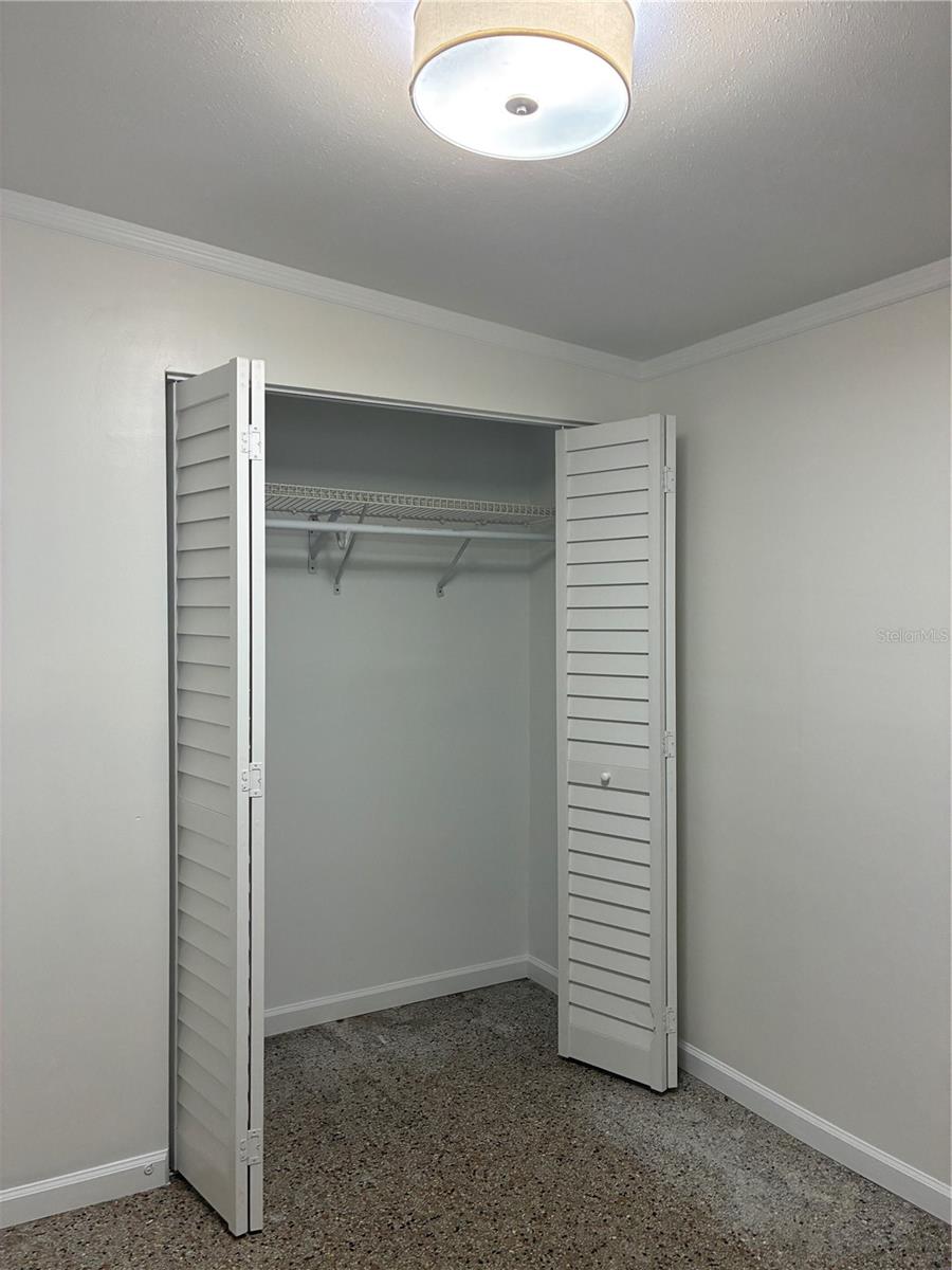 Image 21 of 32 For 6905 S Trask St