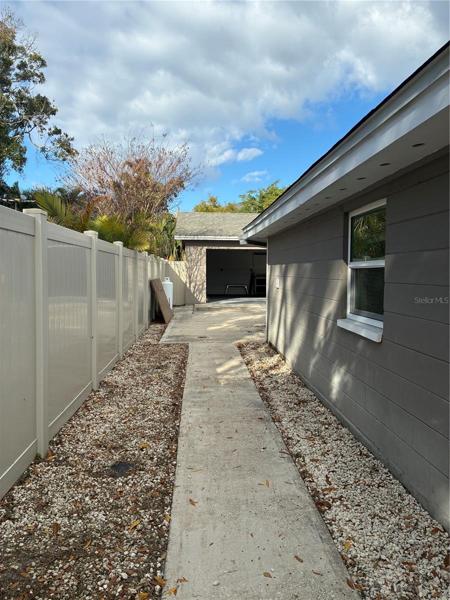 Image 31 of 32 For 6905 S Trask St