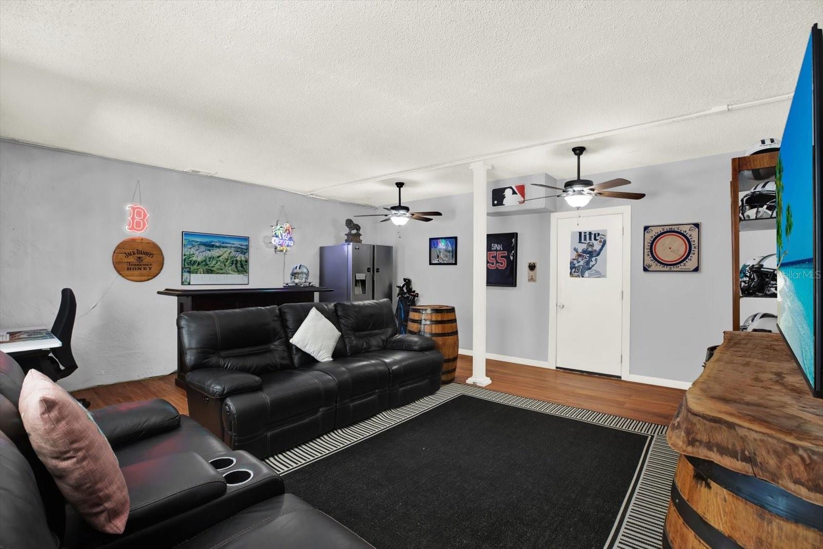 Image 29 of 46 For 4941 Cardinal Trail