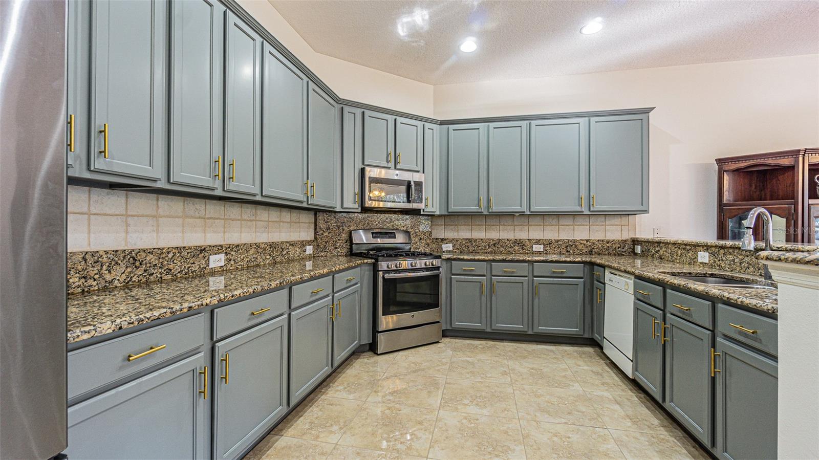 Image 13 of 21 For 4106 Imperial Eagle Drive