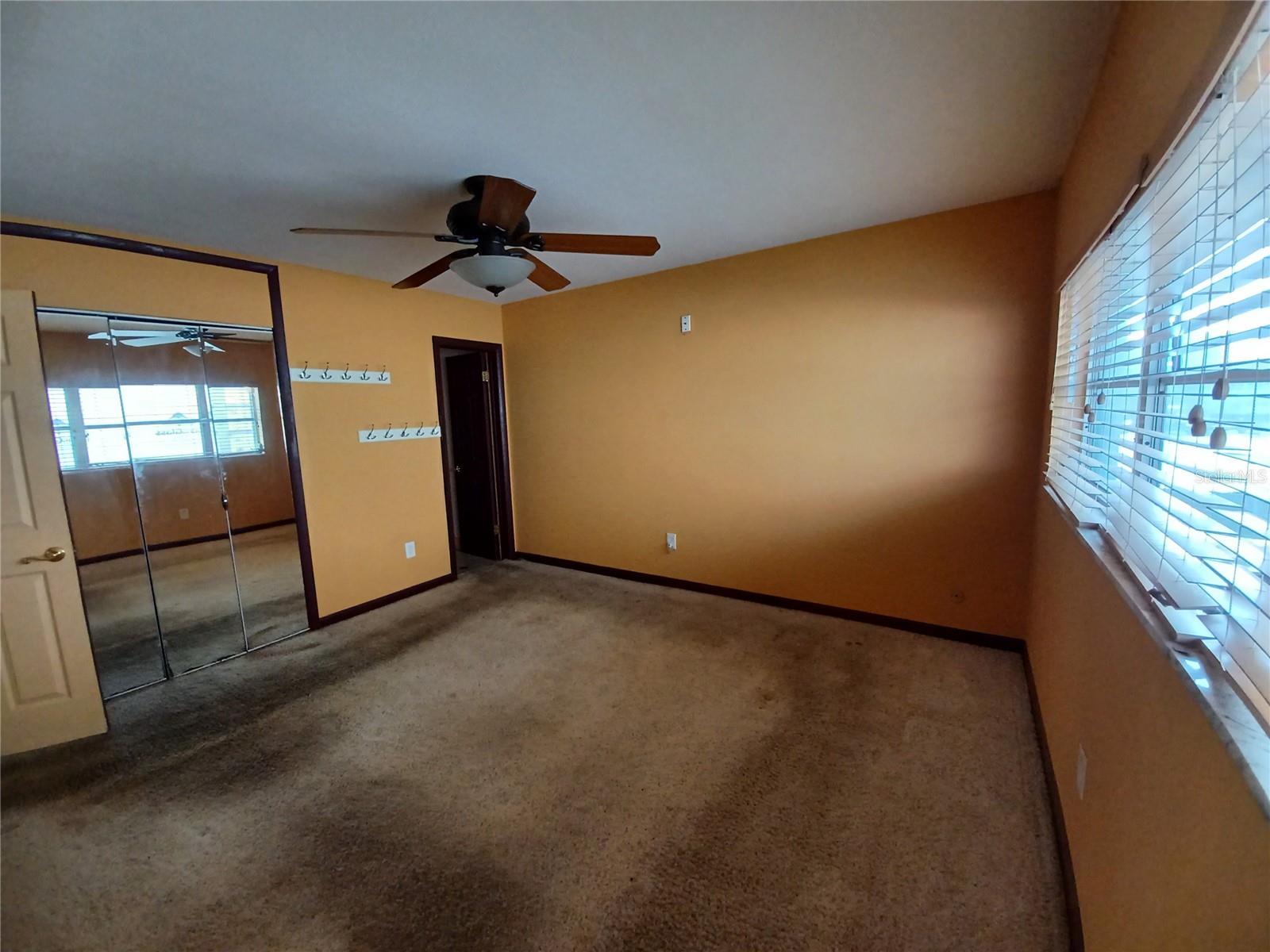 Image 12 of 27 For 231 Skiff Point 7