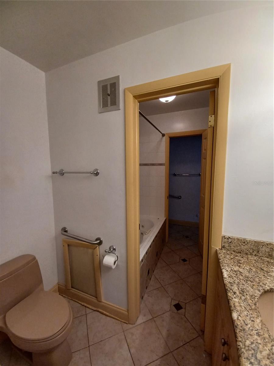 Image 13 of 27 For 231 Skiff Point 7