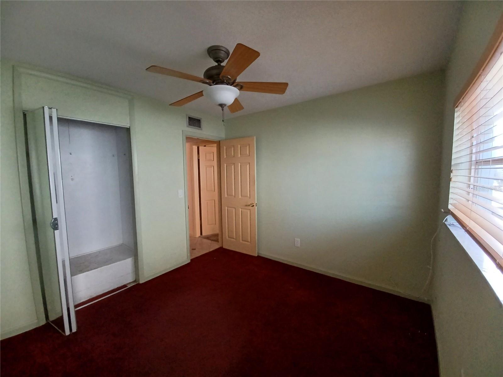 Image 17 of 27 For 231 Skiff Point 7