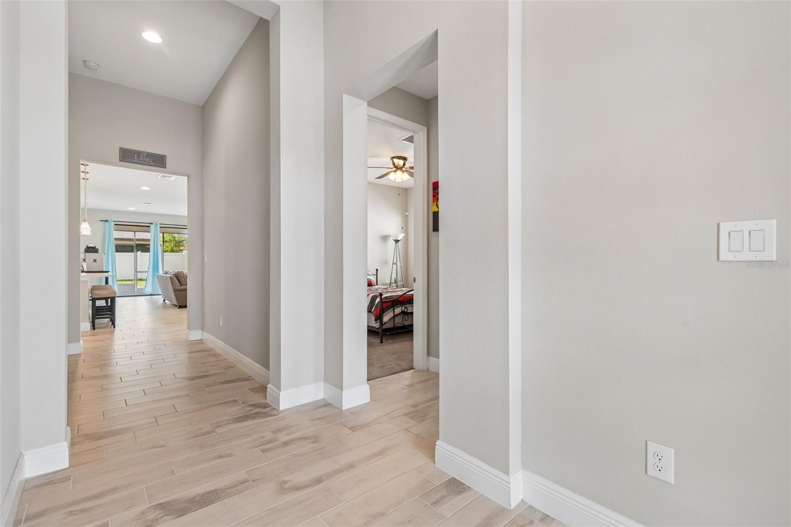 Image 4 of 82 For 12453 Horseshoe Bend Drive