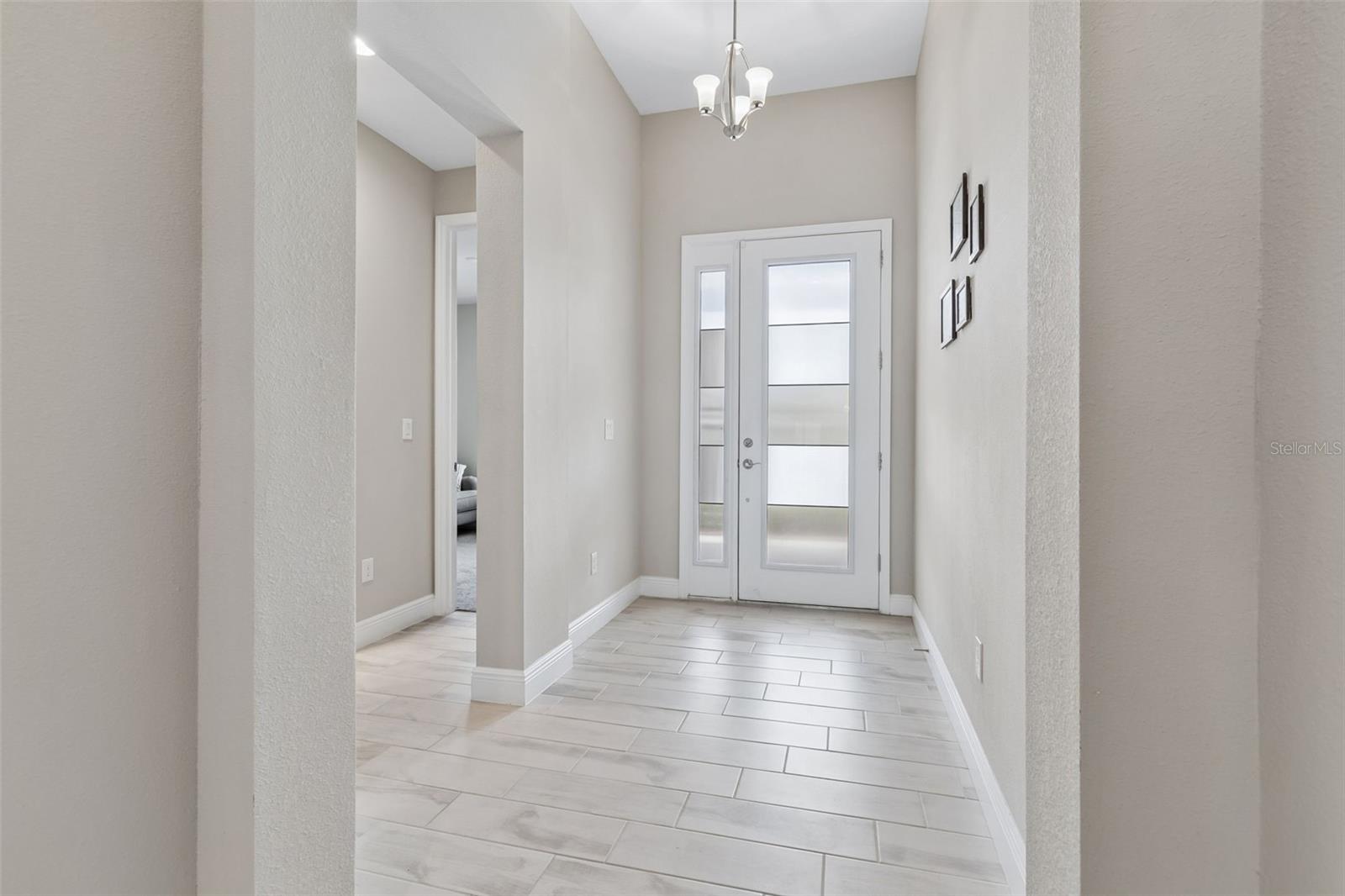 Image 6 of 82 For 12453 Horseshoe Bend Drive