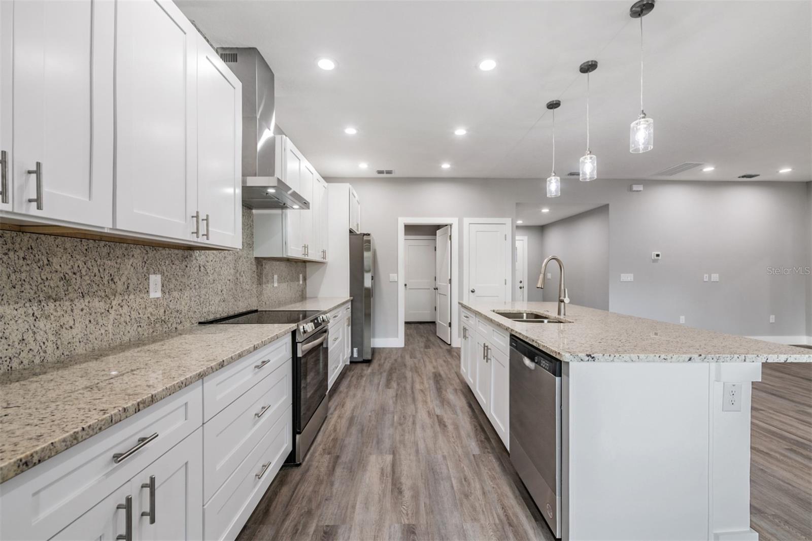 Image 11 of 38 For 11734 Orange Court