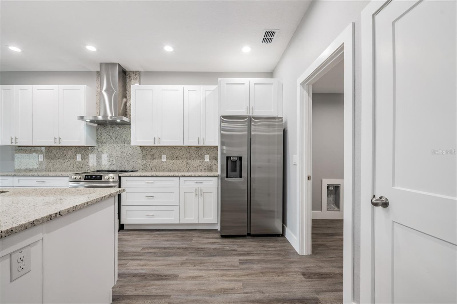 Image 14 of 38 For 11734 Orange Court