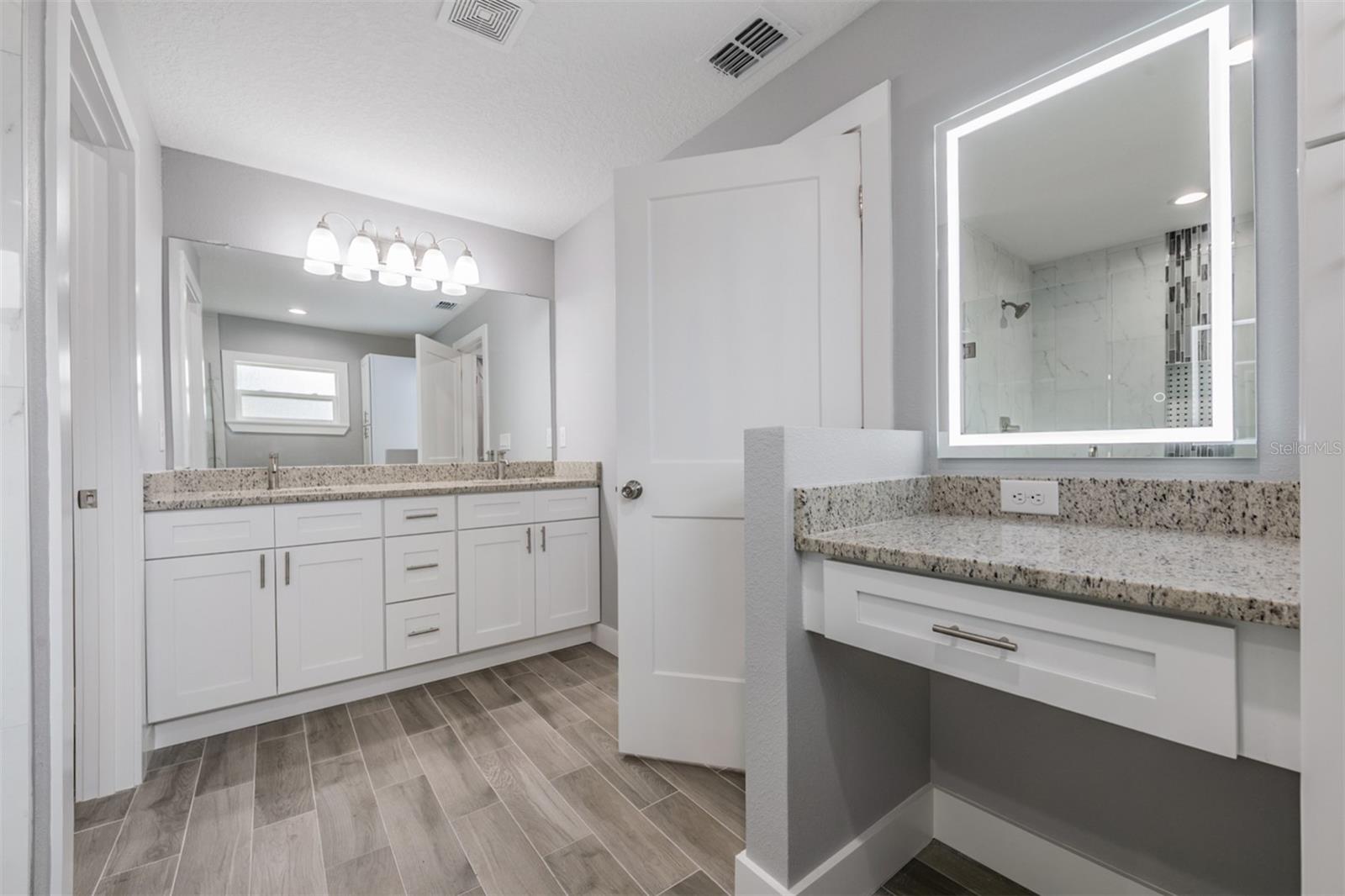 Image 25 of 38 For 11734 Orange Court