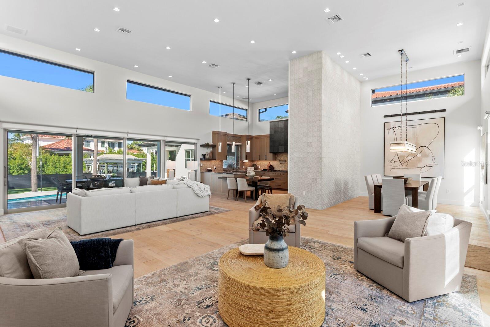 Listing photo id 8 for 5129 Neptune Way