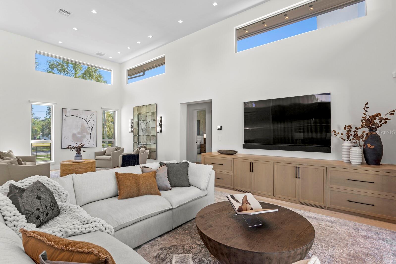 Listing photo id 12 for 5129 Neptune Way