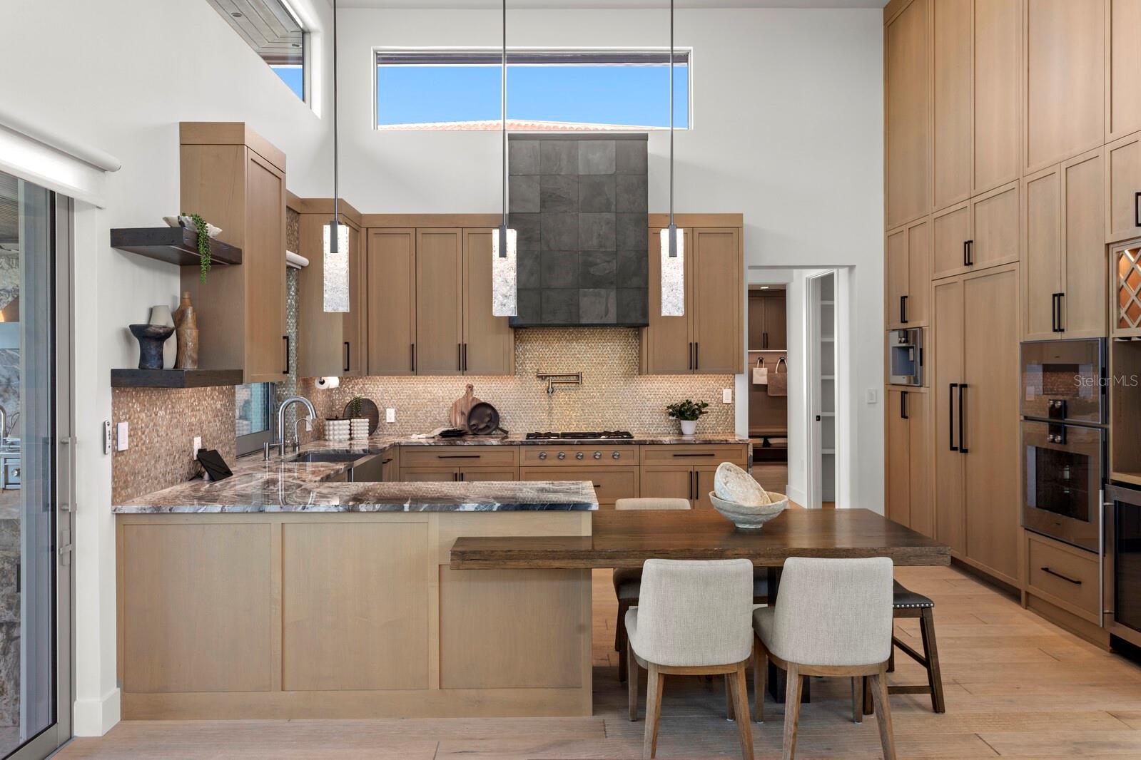 Listing photo id 15 for 5129 Neptune Way