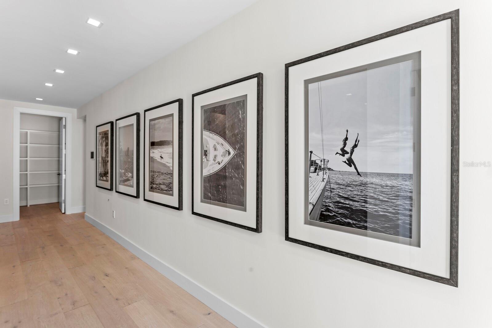 Listing photo id 27 for 5129 Neptune Way