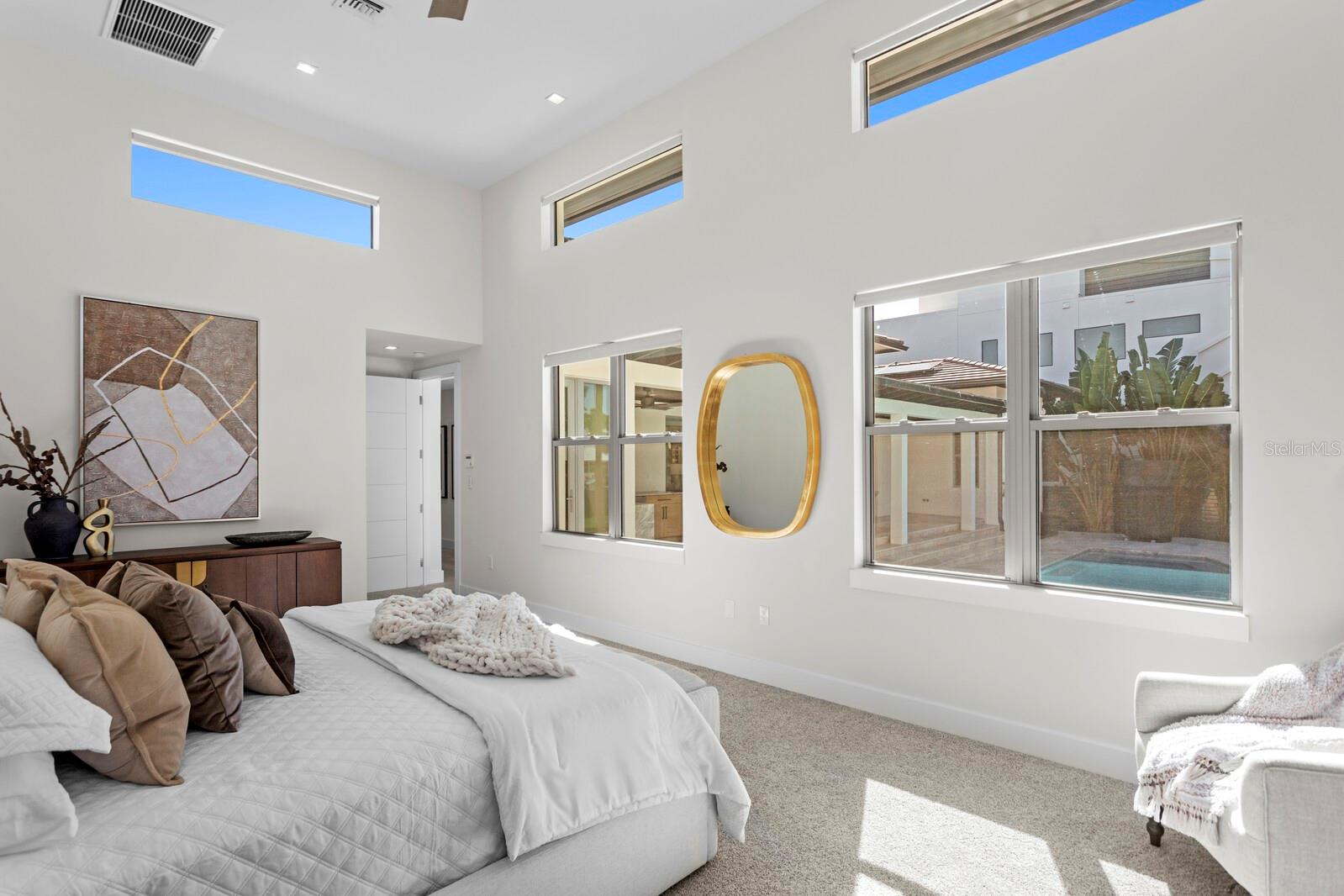 Listing photo id 31 for 5129 Neptune Way