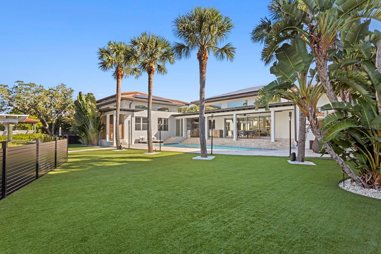 Listing photo id 59 for 5129 Neptune Way