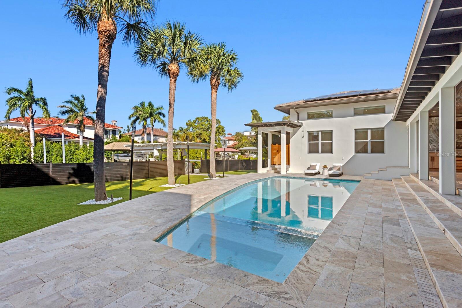 Listing photo id 60 for 5129 Neptune Way