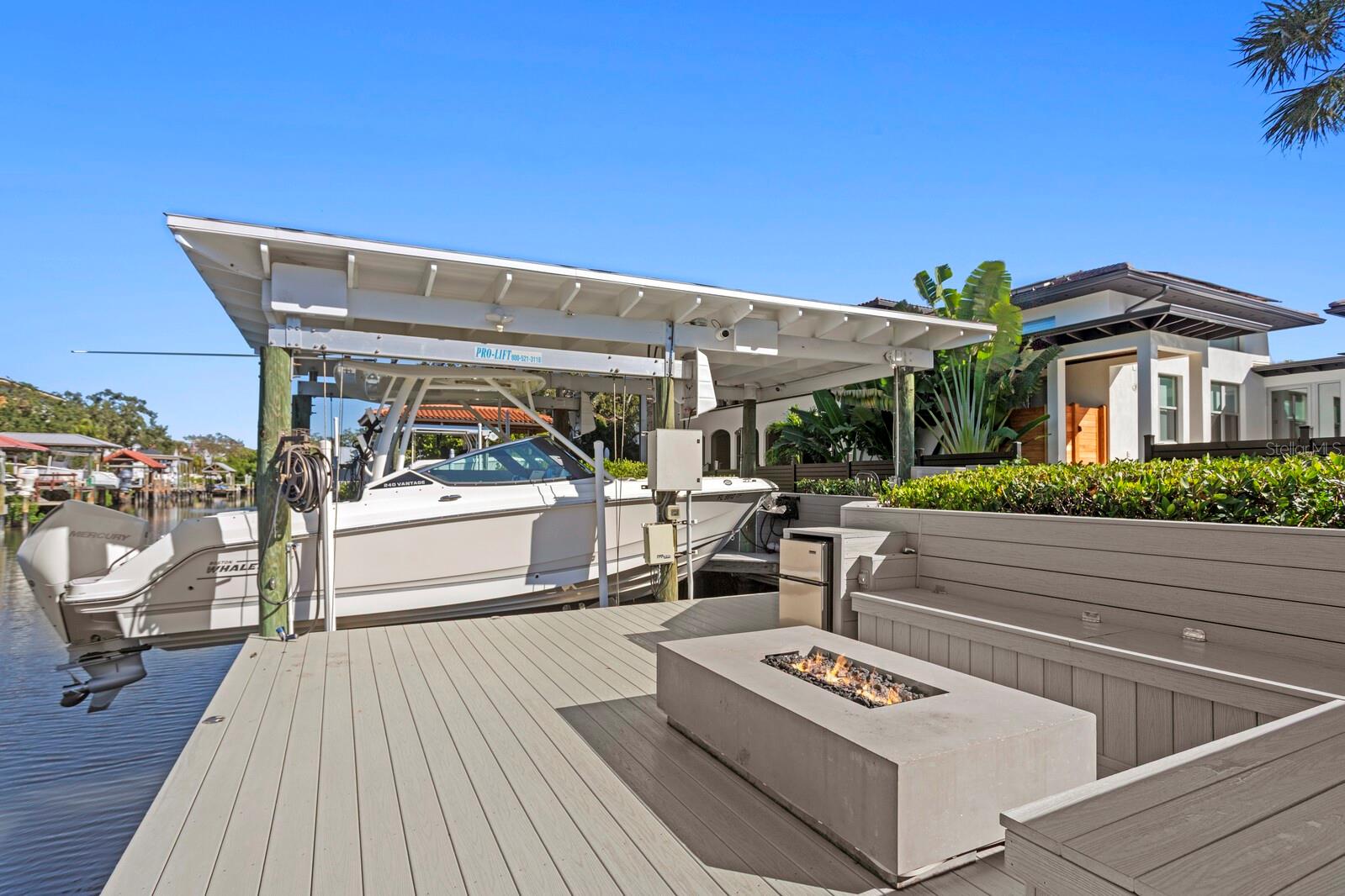 Listing photo id 65 for 5129 Neptune Way