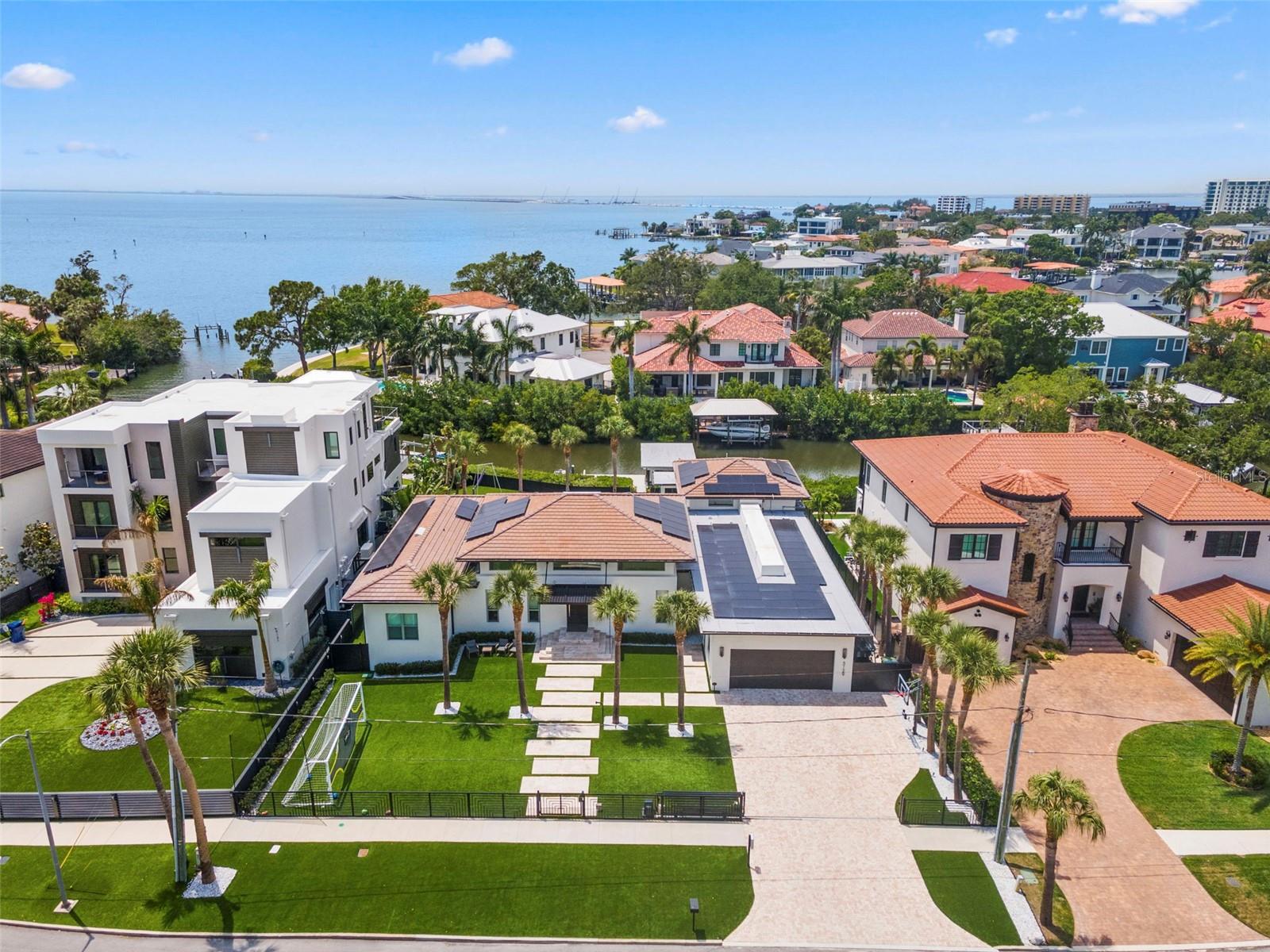 Listing photo id 5 for 5129 Neptune Way