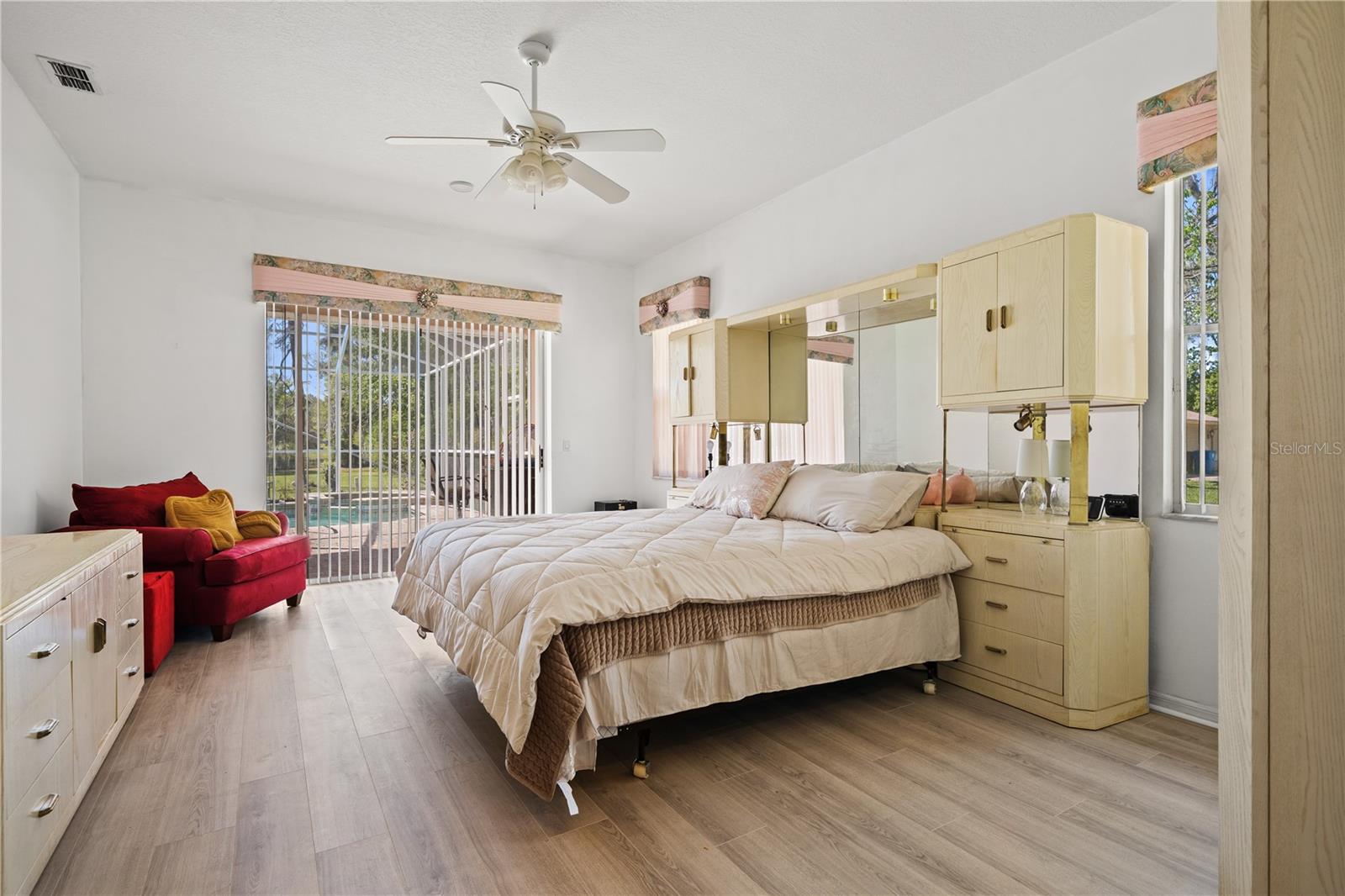 Image 11 of 23 For 4071 Black Oak Trail