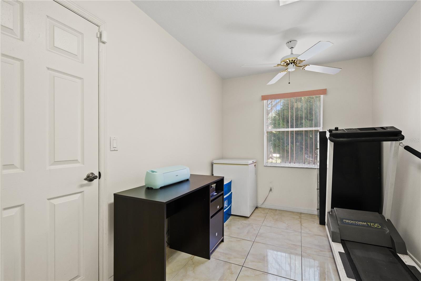 Image 17 of 23 For 4071 Black Oak Trail