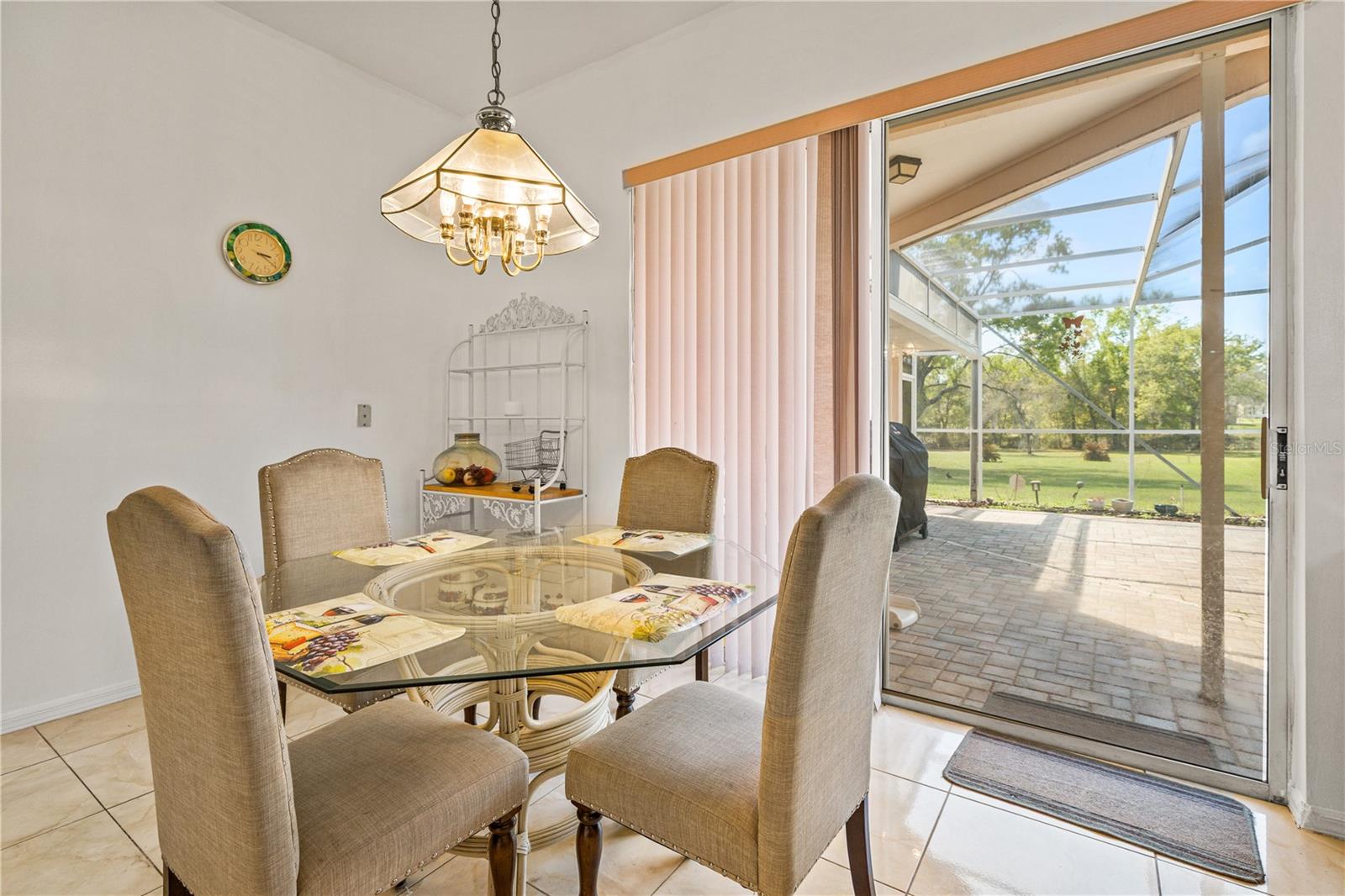 Image 9 of 23 For 4071 Black Oak Trail