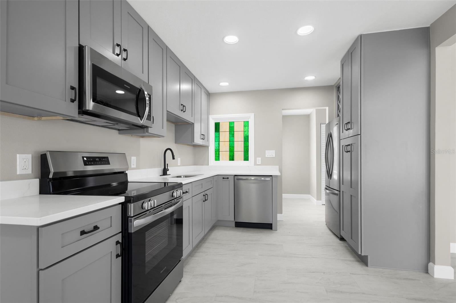 Image 10 of 27 For 729 Spanish Main Drive