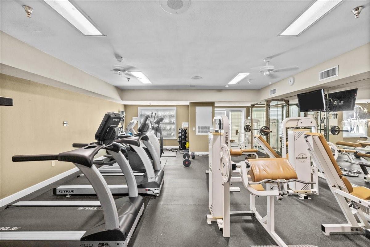 Image 18 of 31 For 800 Dakota Avenue 235