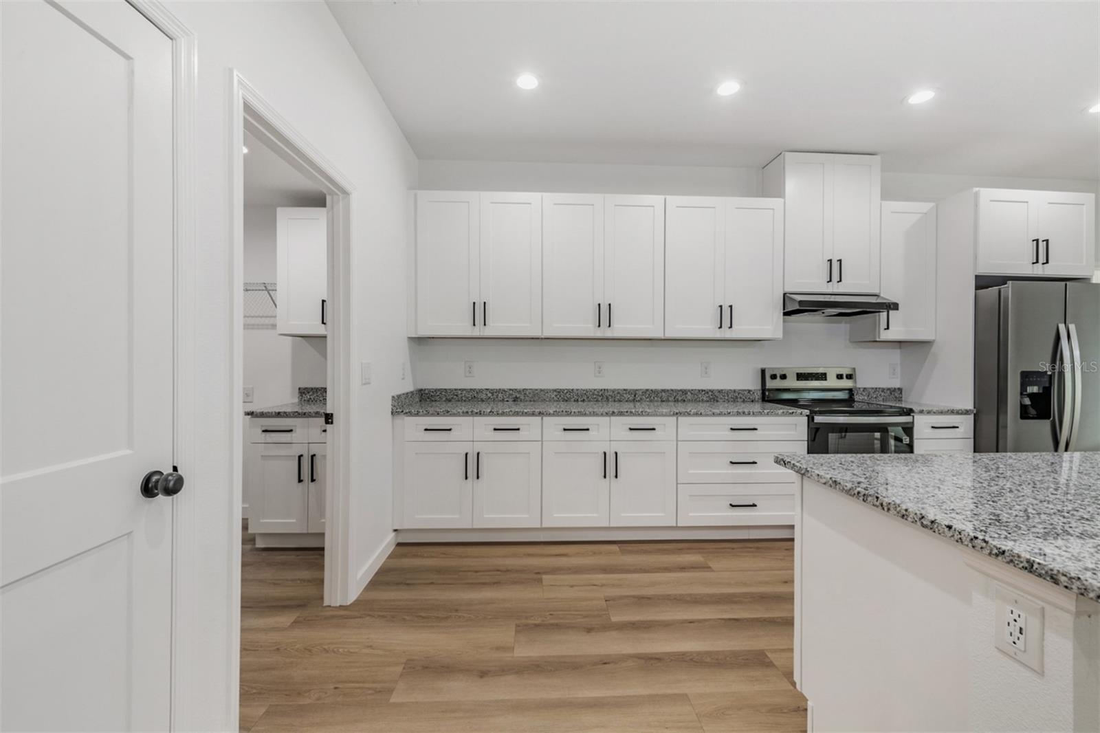 Image 9 of 39 For 38086 Countryside Place