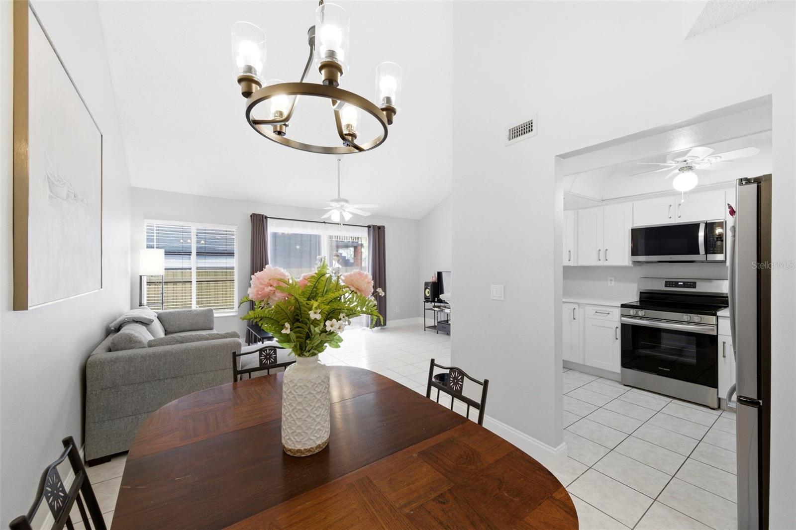 Image 13 of 53 For 500 New York Avenue 34