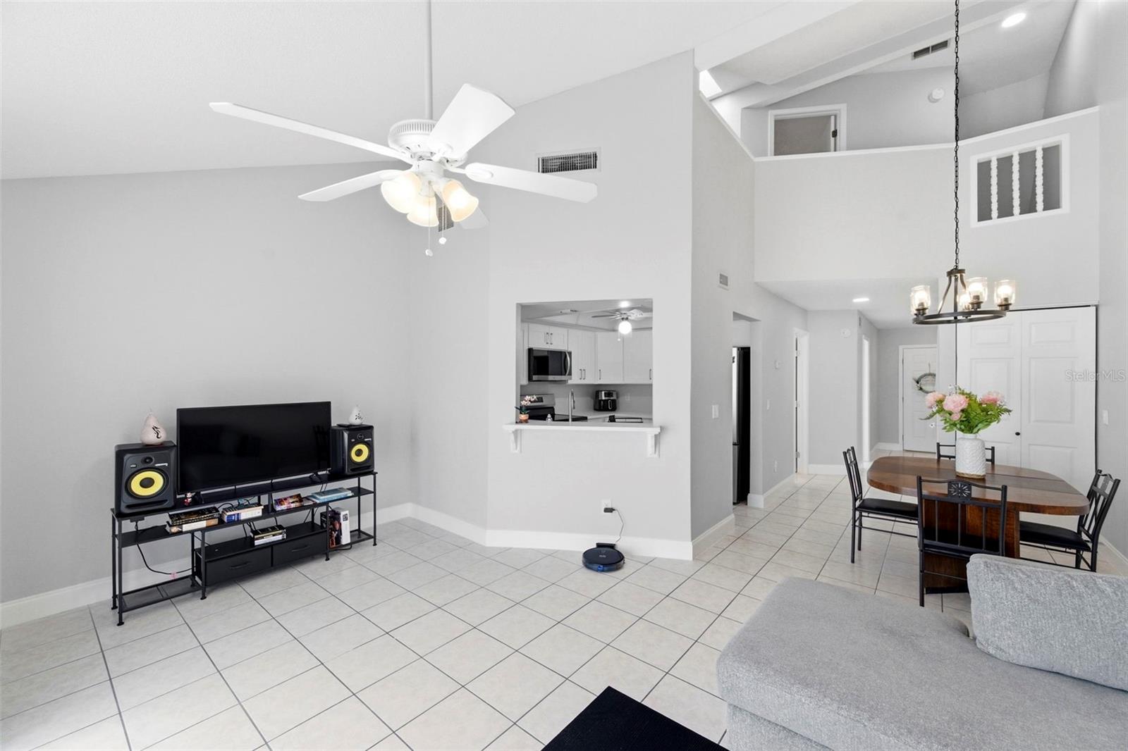 Image 18 of 53 For 500 New York Avenue 34