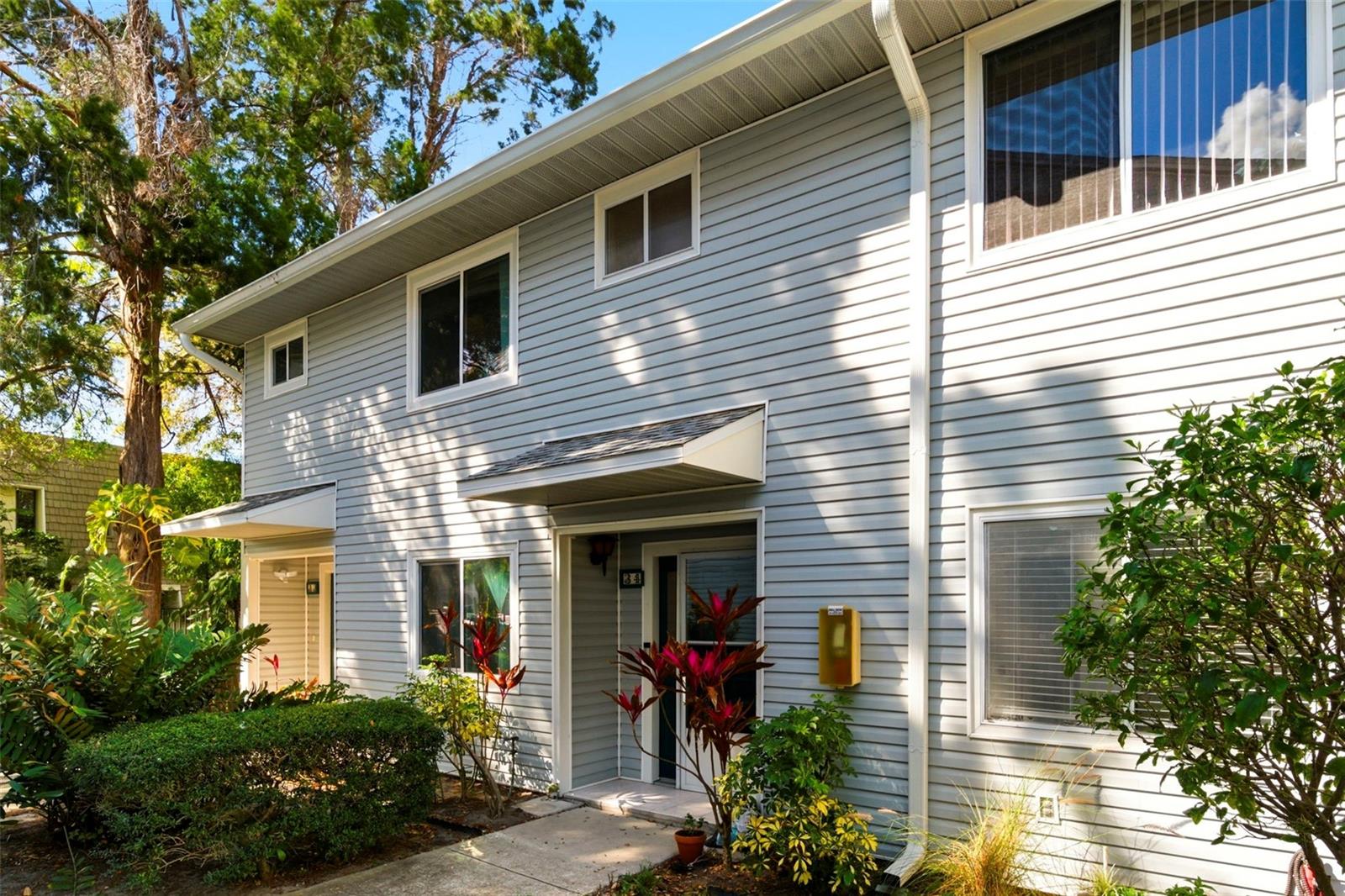 Image 3 of 53 For 500 New York Avenue 34