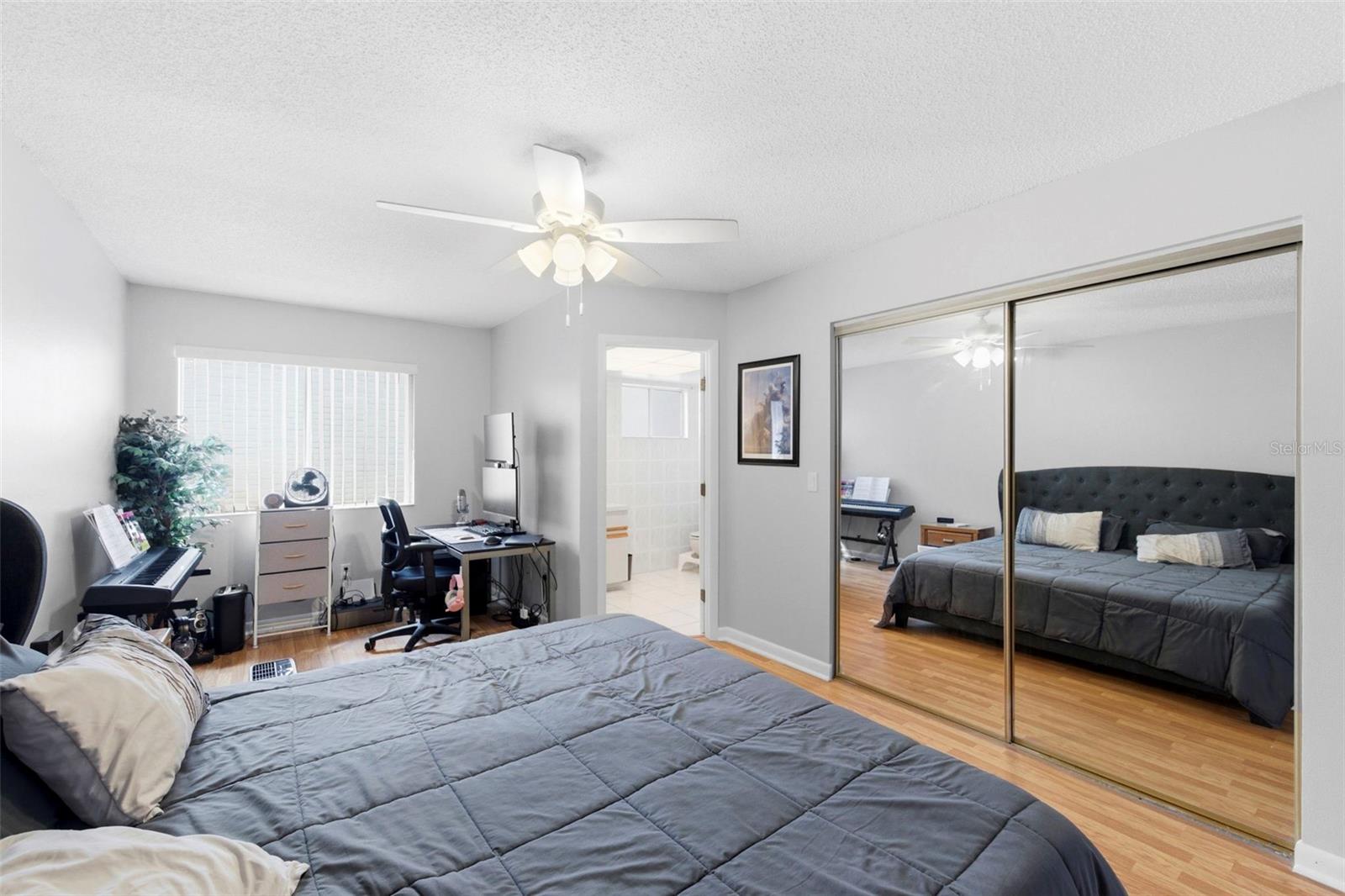 Image 34 of 53 For 500 New York Avenue 34