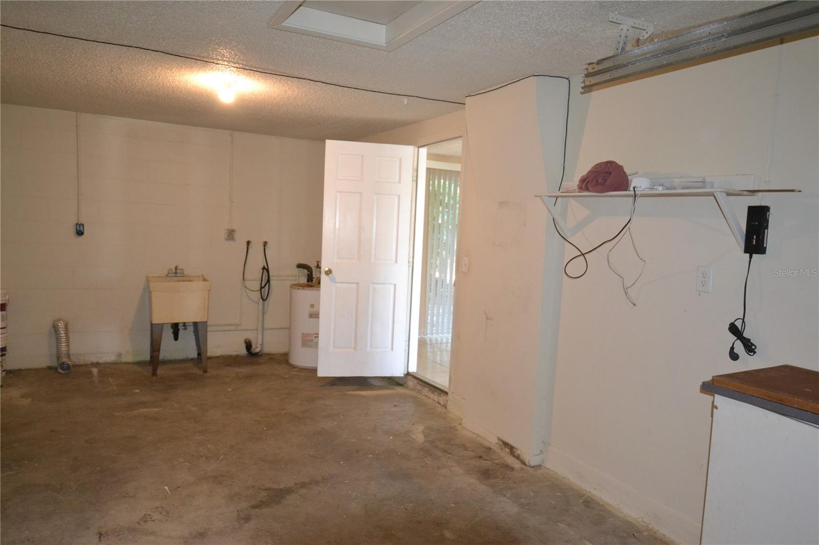 Image 29 of 45 For 2143 Chatlin Road