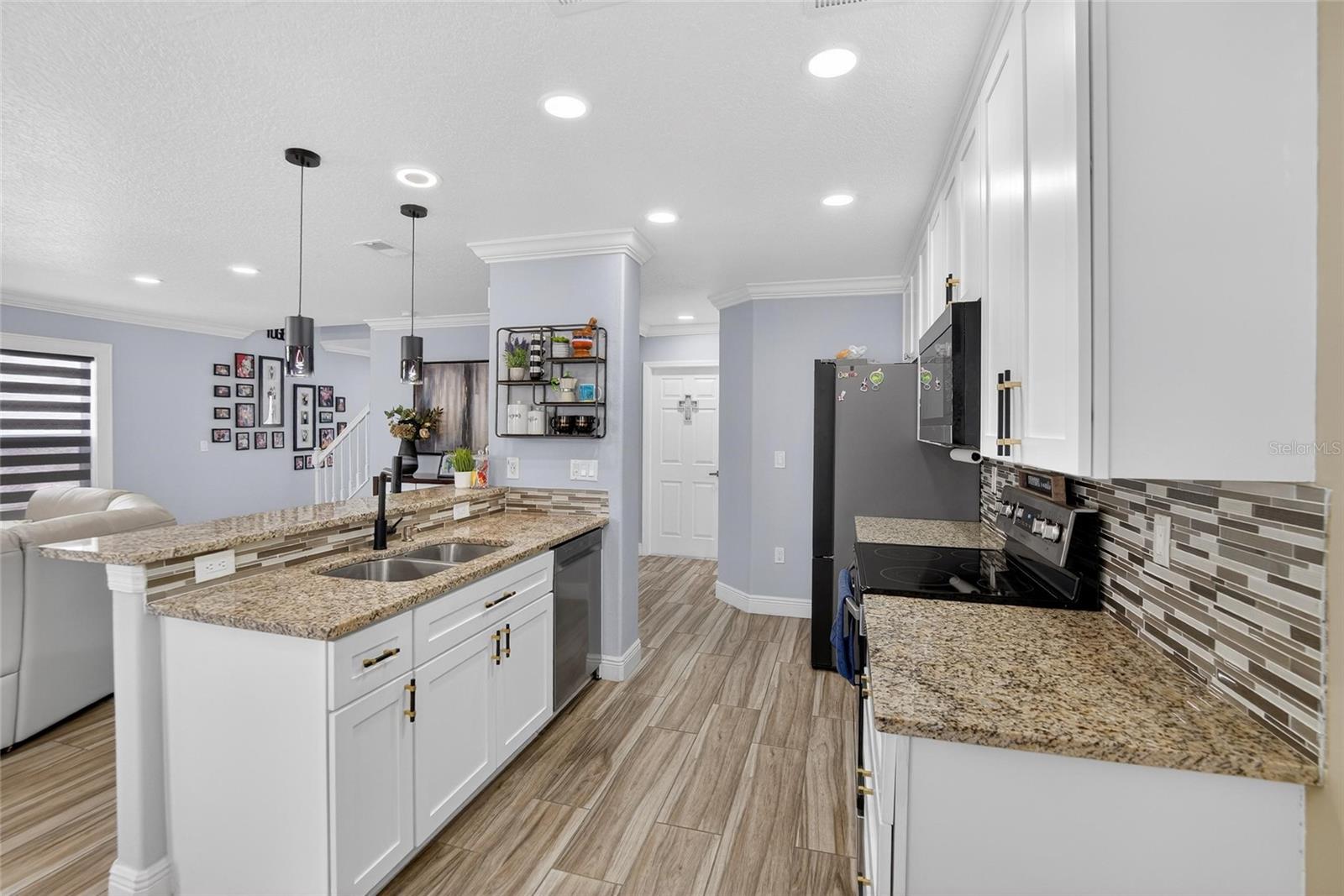 Image 14 of 53 For 3331 Thistledown Lane